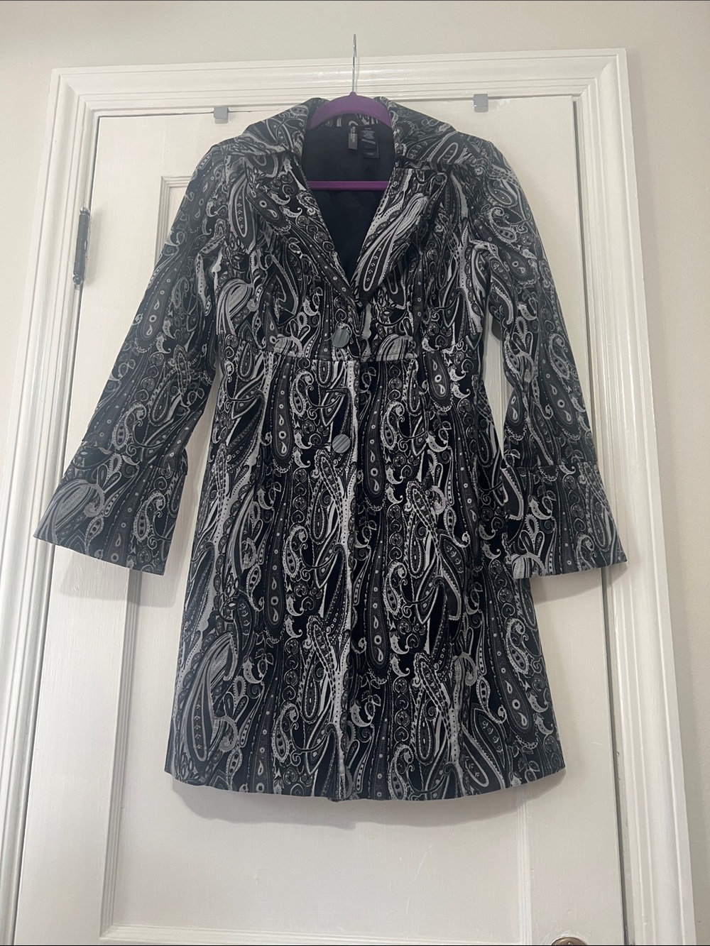 Bisou Bisou Black velvet type Coat with White Paisley Print
